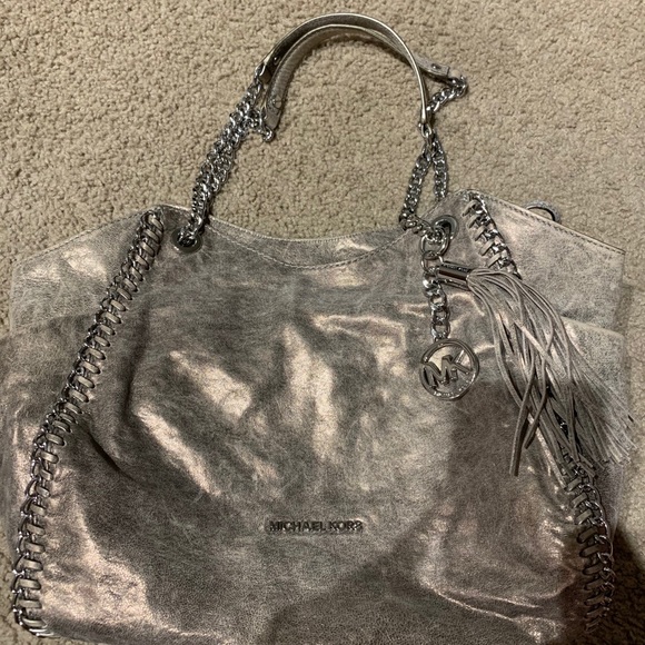 Michael Kors bag - Picture 1 of 3